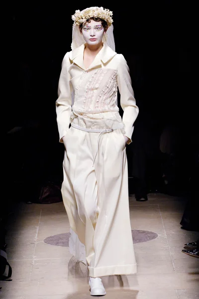 Look 2